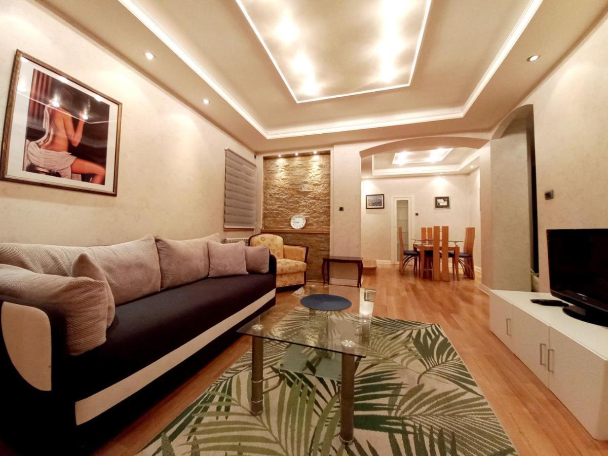 Alex Lux Belgrado Exterior foto